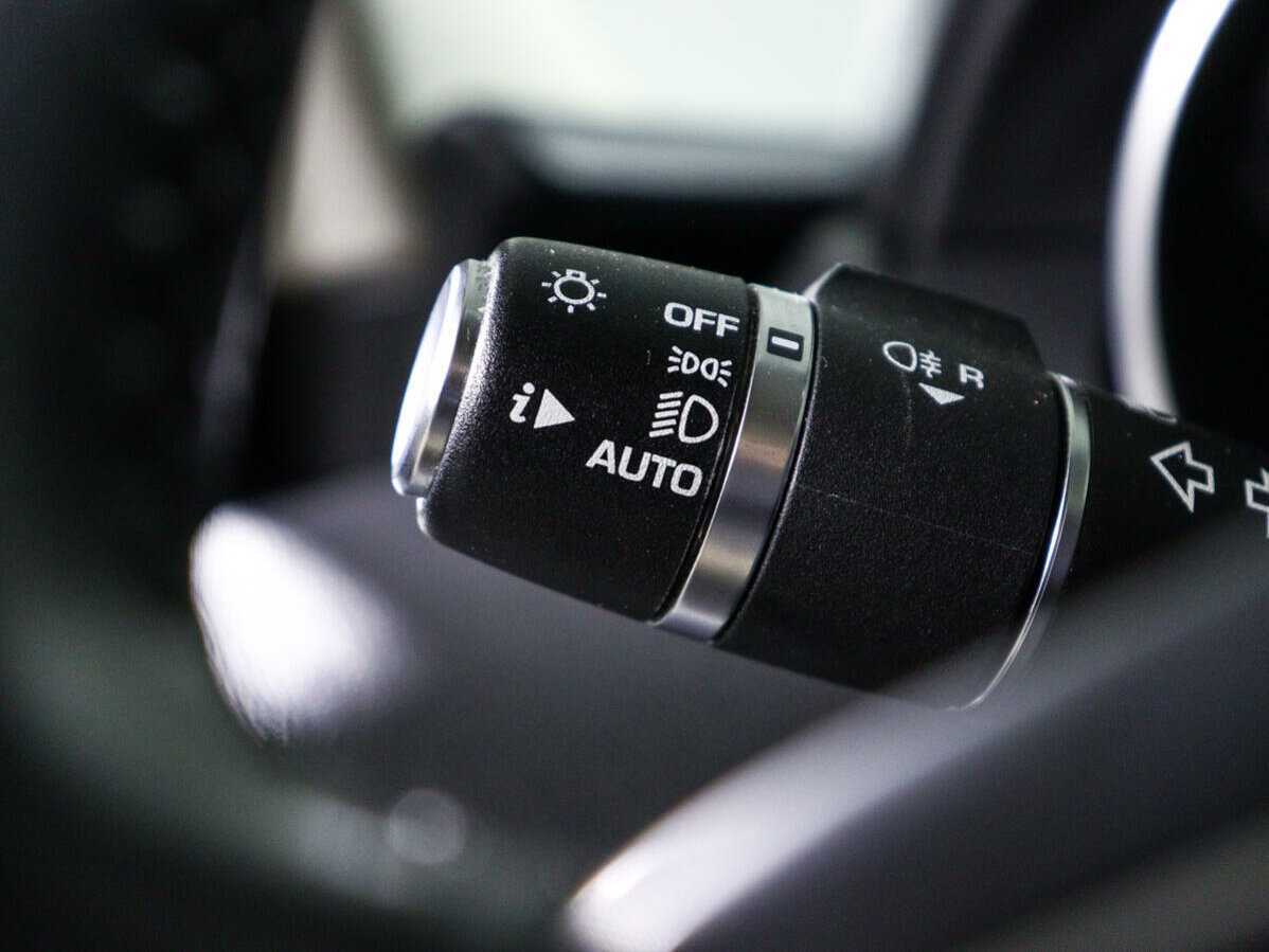Jaguar XE 2017 года с пробегом. Фото: #20