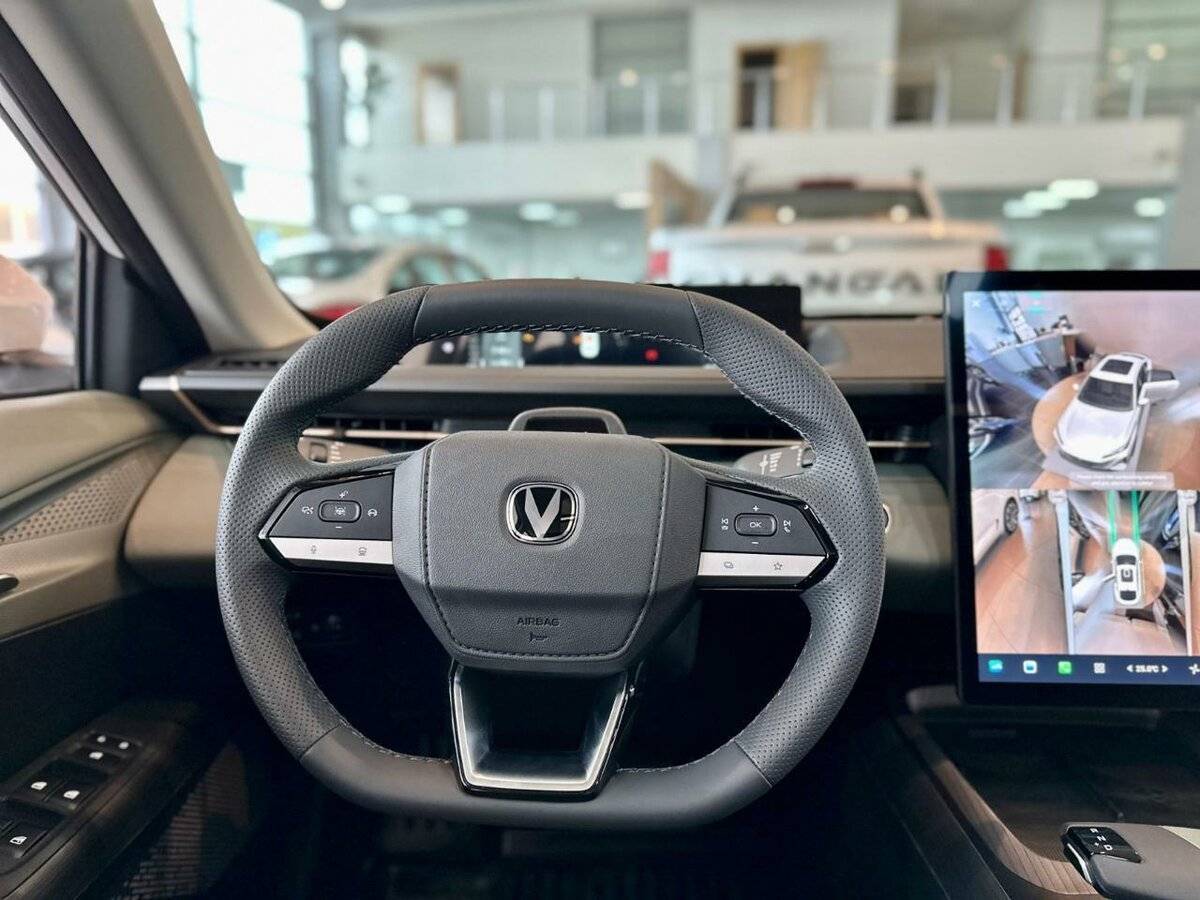 Changan Lamore 2023 года с пробегом. Фото: #6