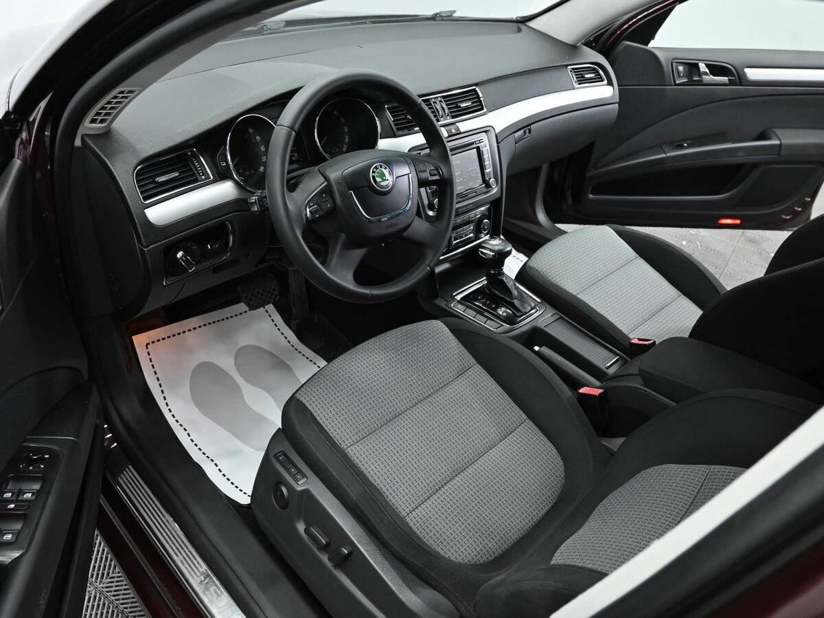 Skoda Superb 2009 года с пробегом. Фото: #7