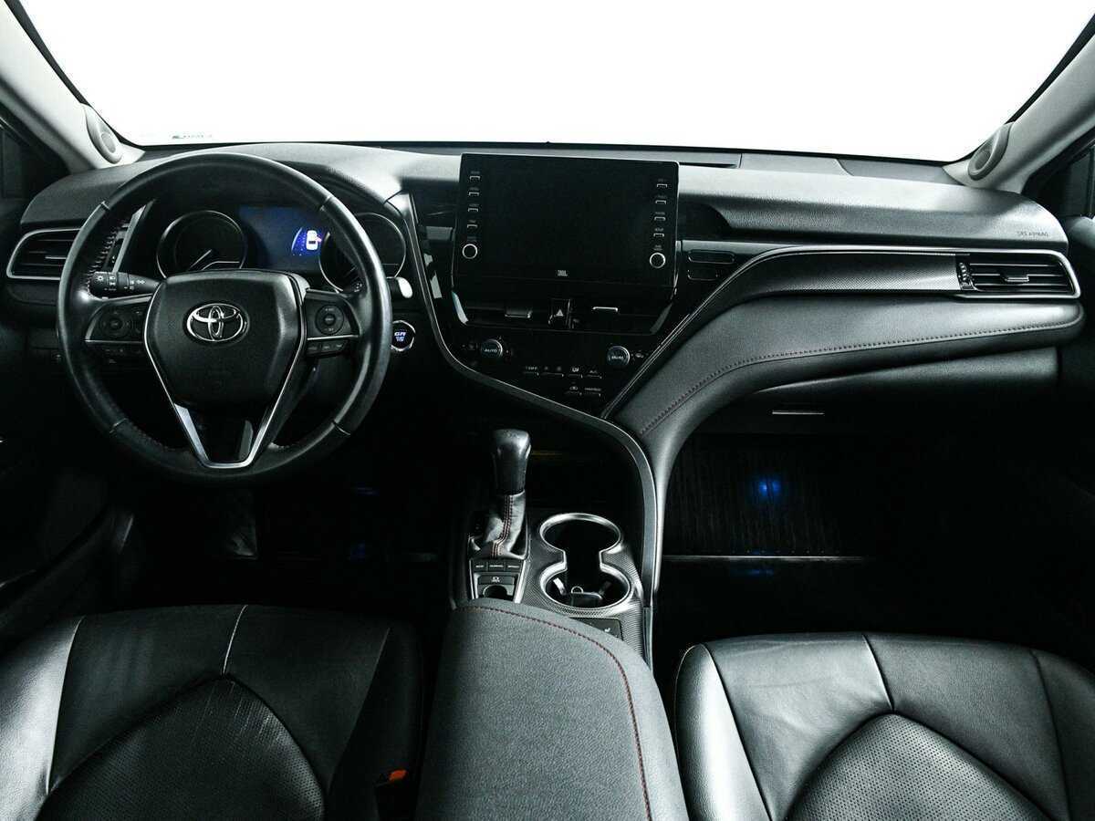 Toyota Camry 2021 года с пробегом. Фото: #10