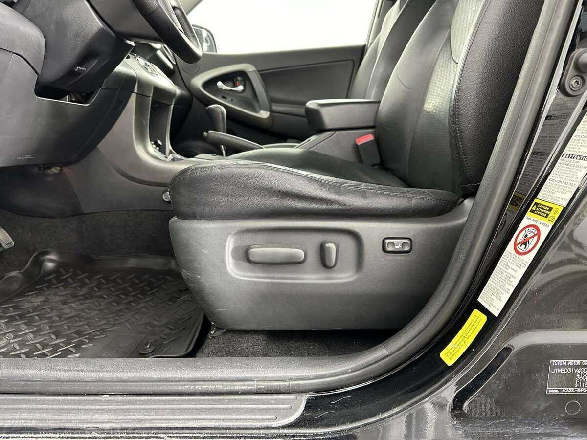 Toyota RAV4 2009 года с пробегом. Фото: #8