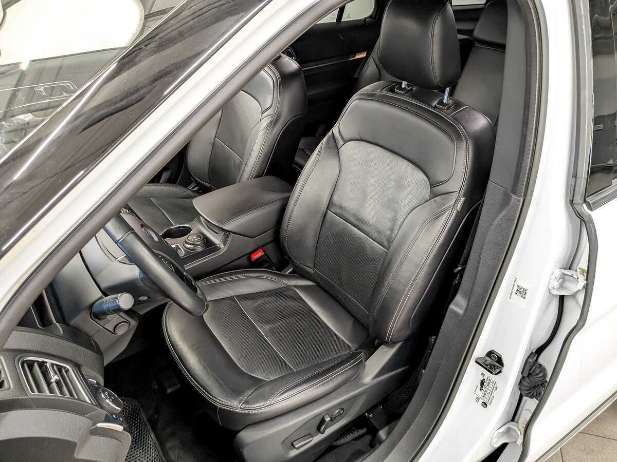 Ford Explorer 2019 года с пробегом. Фото: #17