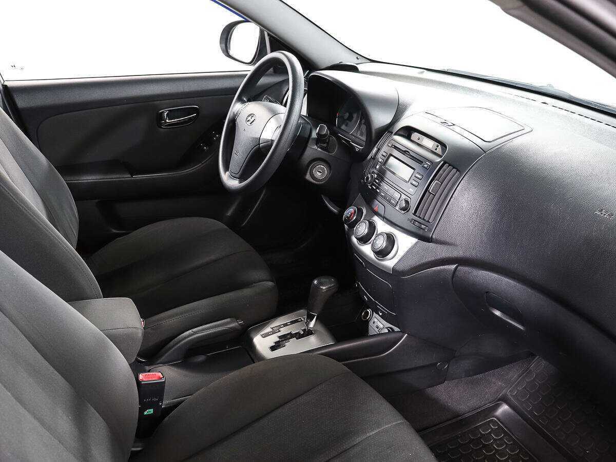 Hyundai Elantra 2011 года с пробегом. Фото: #8