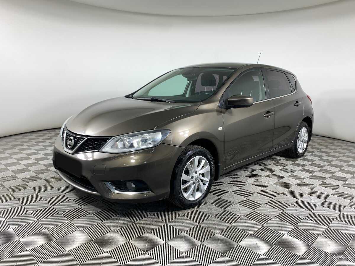 Nissan Tiida 2015 года с пробегом. Посмотреть фото