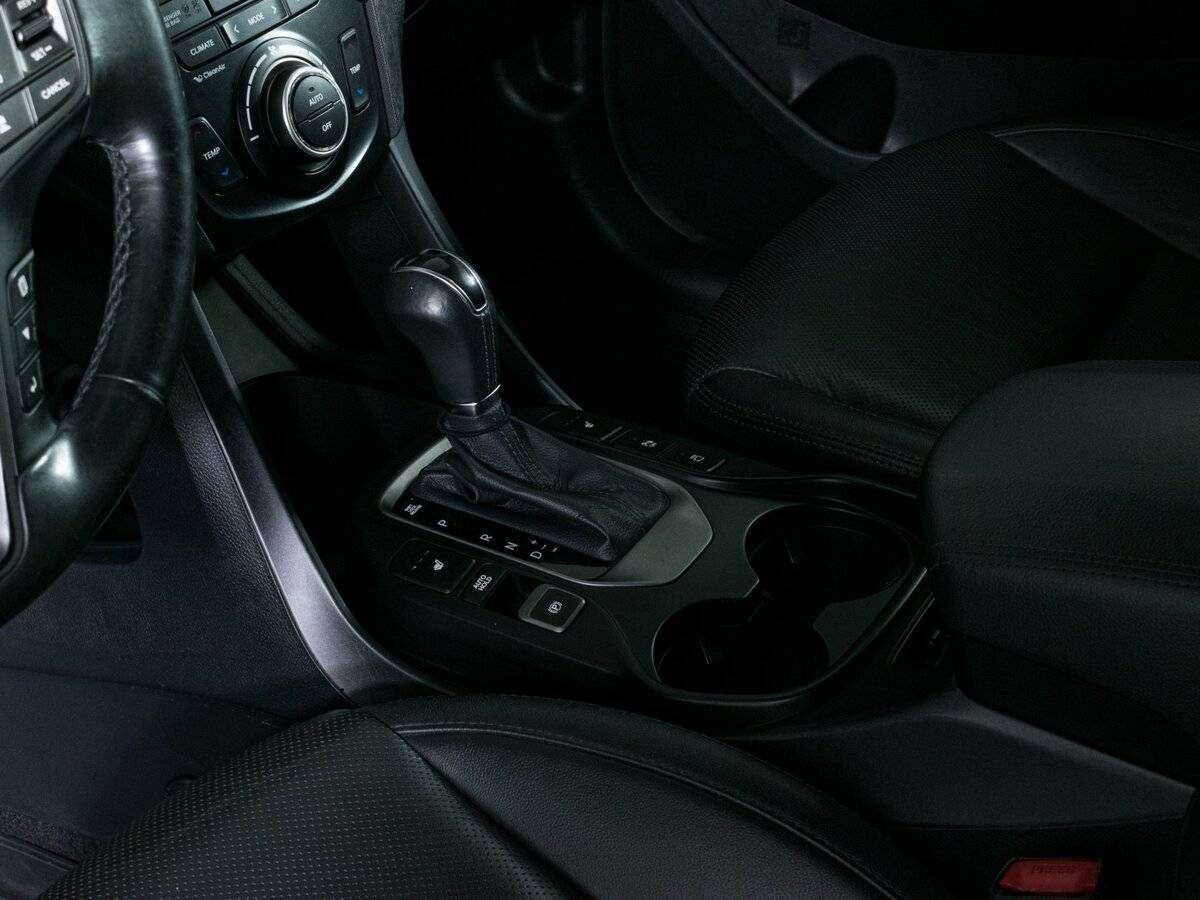 Hyundai Santa Fe 2017 года с пробегом. Фото: #14