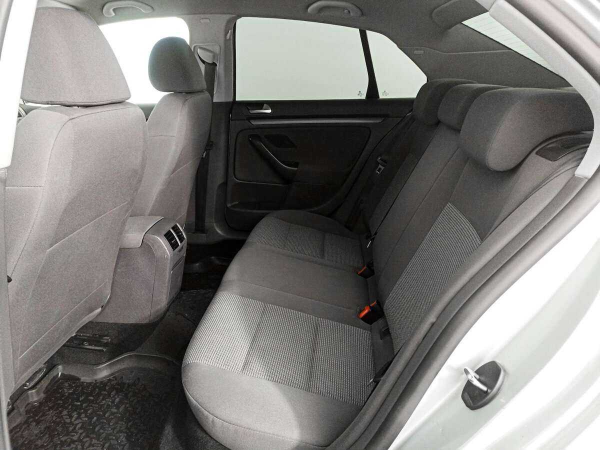 Volkswagen Jetta 2009 года с пробегом. Фото: #11