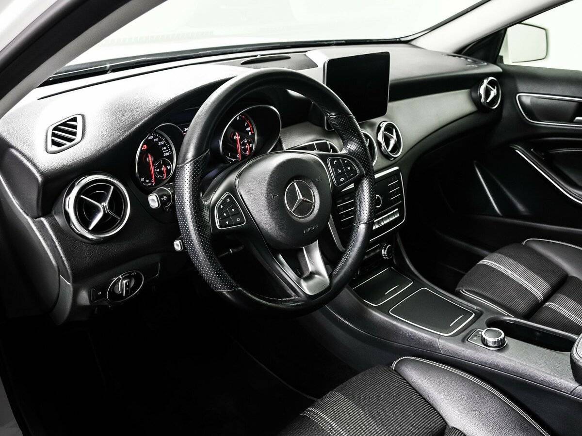 Mercedes-Benz GLA 2019 года с пробегом. Фото: #12