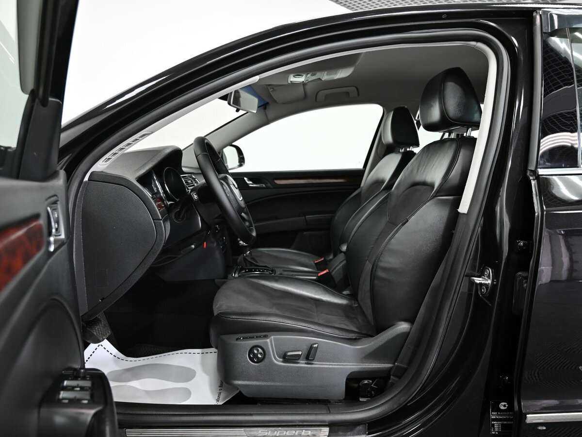 Skoda Superb 2010 года с пробегом. Фото: #8