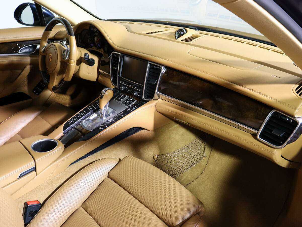 Porsche Panamera 2015 года с пробегом. Фото: #6