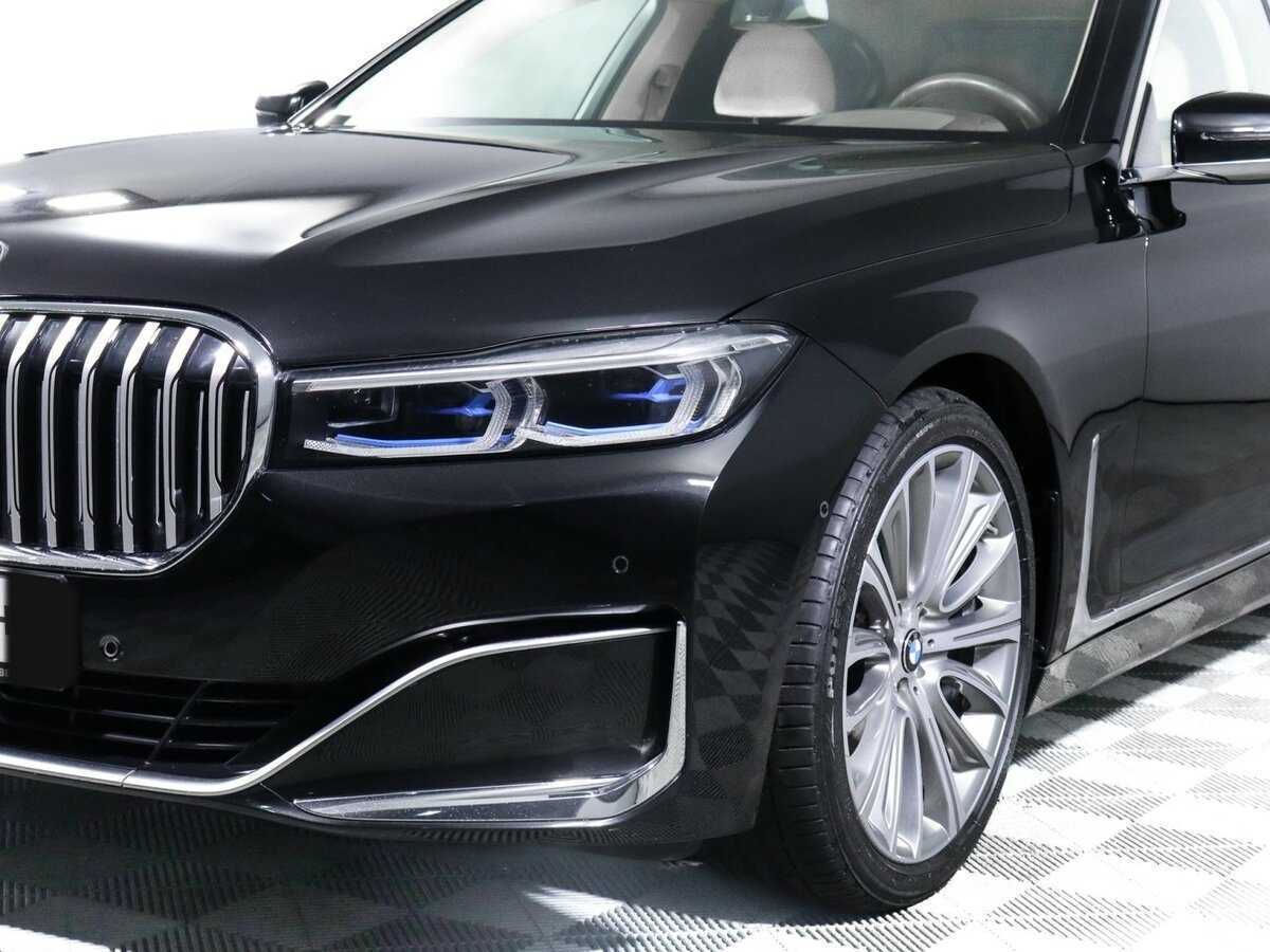 BMW 7 серии 2021 года с пробегом. Фото: #16