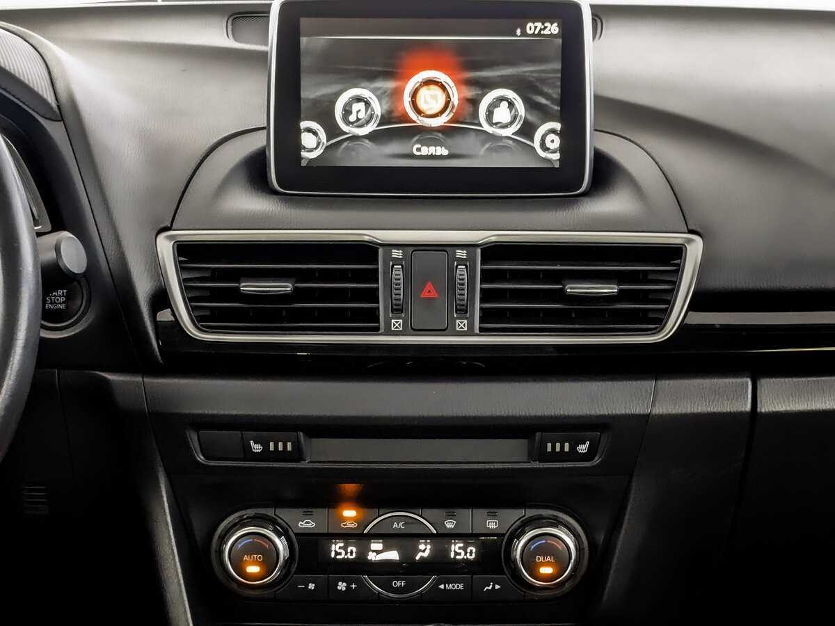 Mazda 3 2015 года с пробегом. Фото: #12