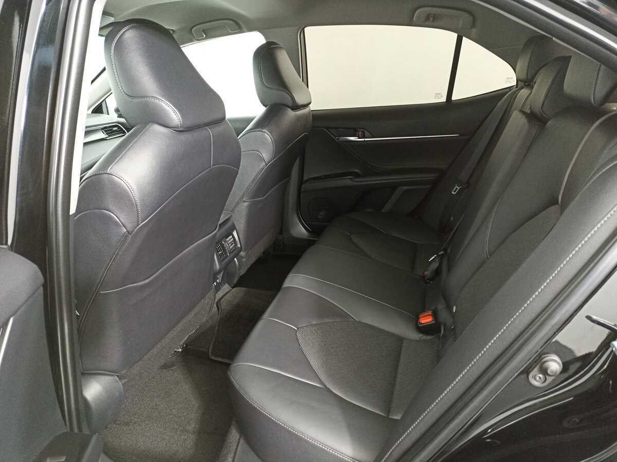Toyota Camry 2021 года с пробегом. Фото: #11