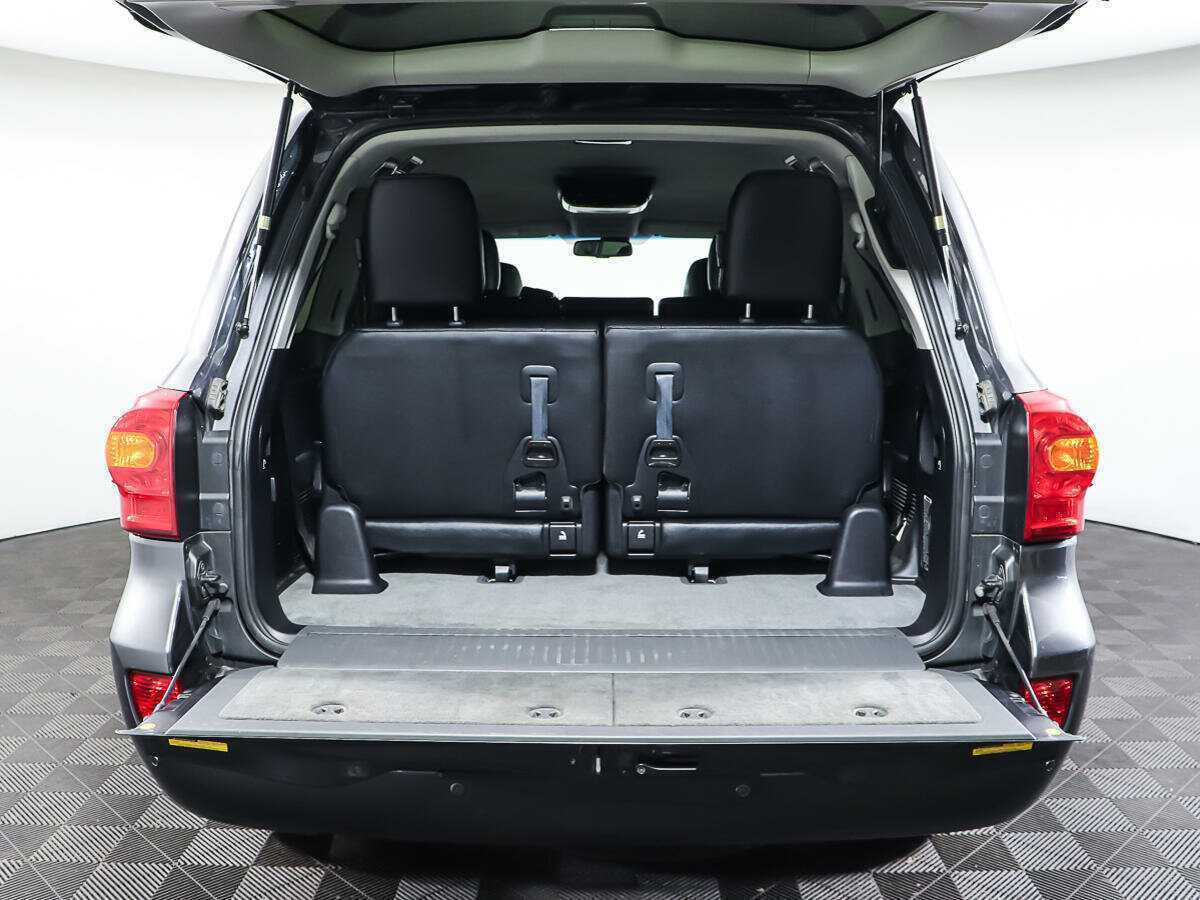 Toyota Land Cruiser 2012 года с пробегом. Фото: #10