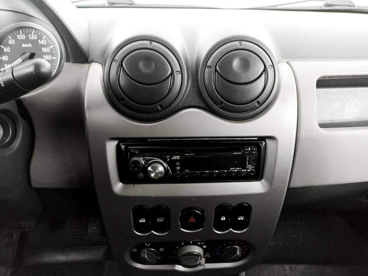 Renault Logan 2011 года с пробегом. Фото: #12