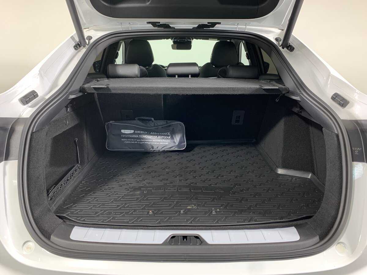 Geely Tugella 2024 года с пробегом. Фото: #20