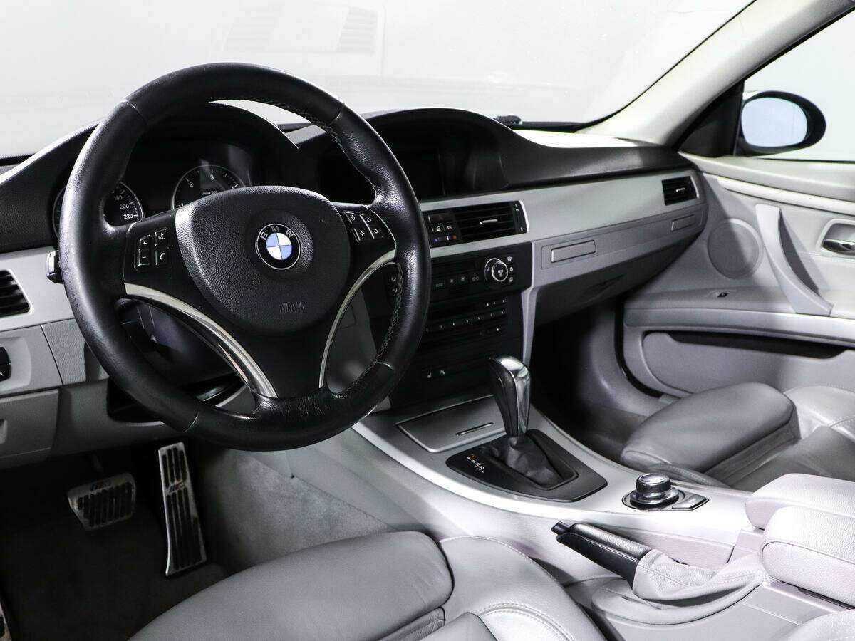 BMW 3 серии 2008 года с пробегом. Фото: #11