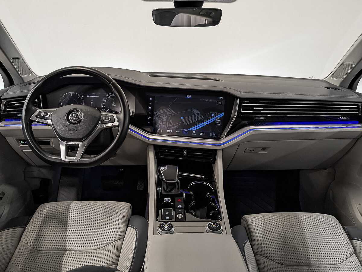 Volkswagen Touareg 2020 года с пробегом. Фото: #13