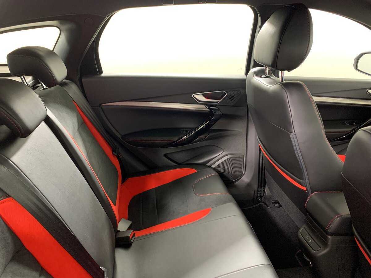 Lada (ВАЗ) Vesta 2024 года с пробегом. Фото: #15