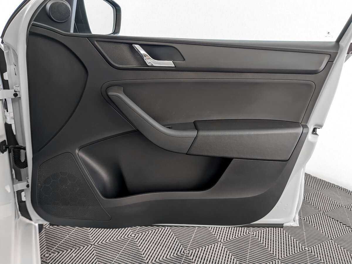 Skoda Rapid 2017 года с пробегом. Фото: #21