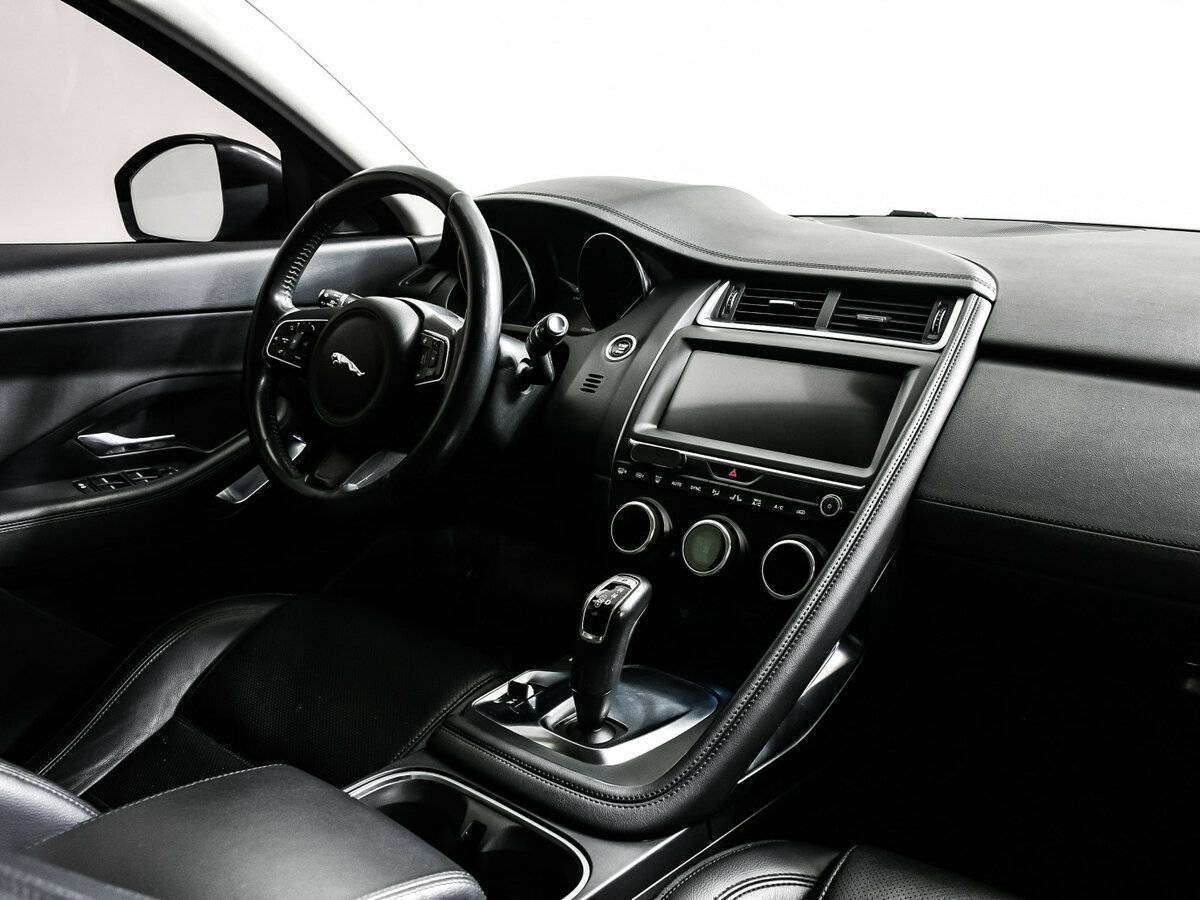 Jaguar E-Pace 2018 года с пробегом. Фото: #8