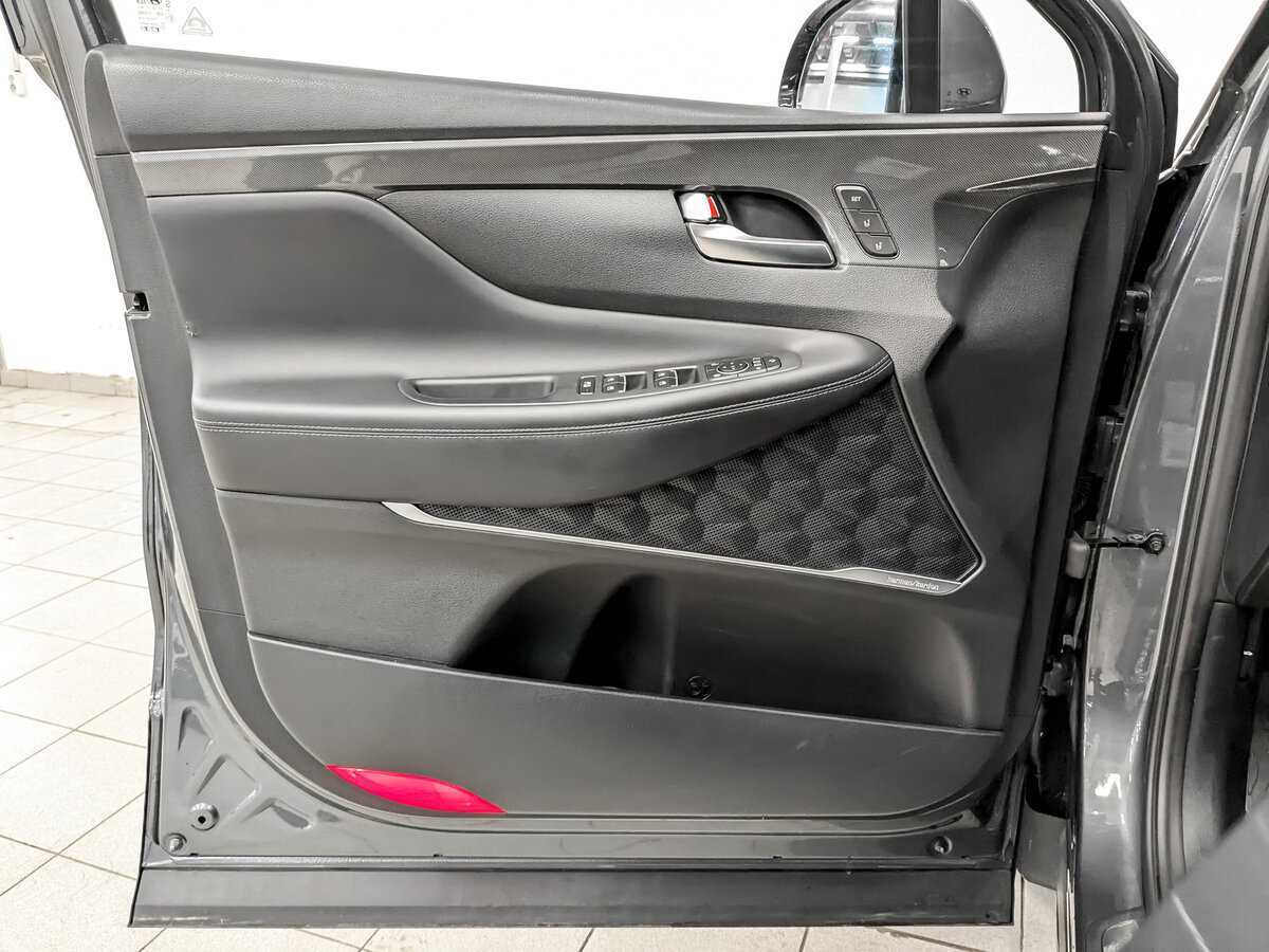Hyundai Santa Fe 2021 года с пробегом. Фото: #18
