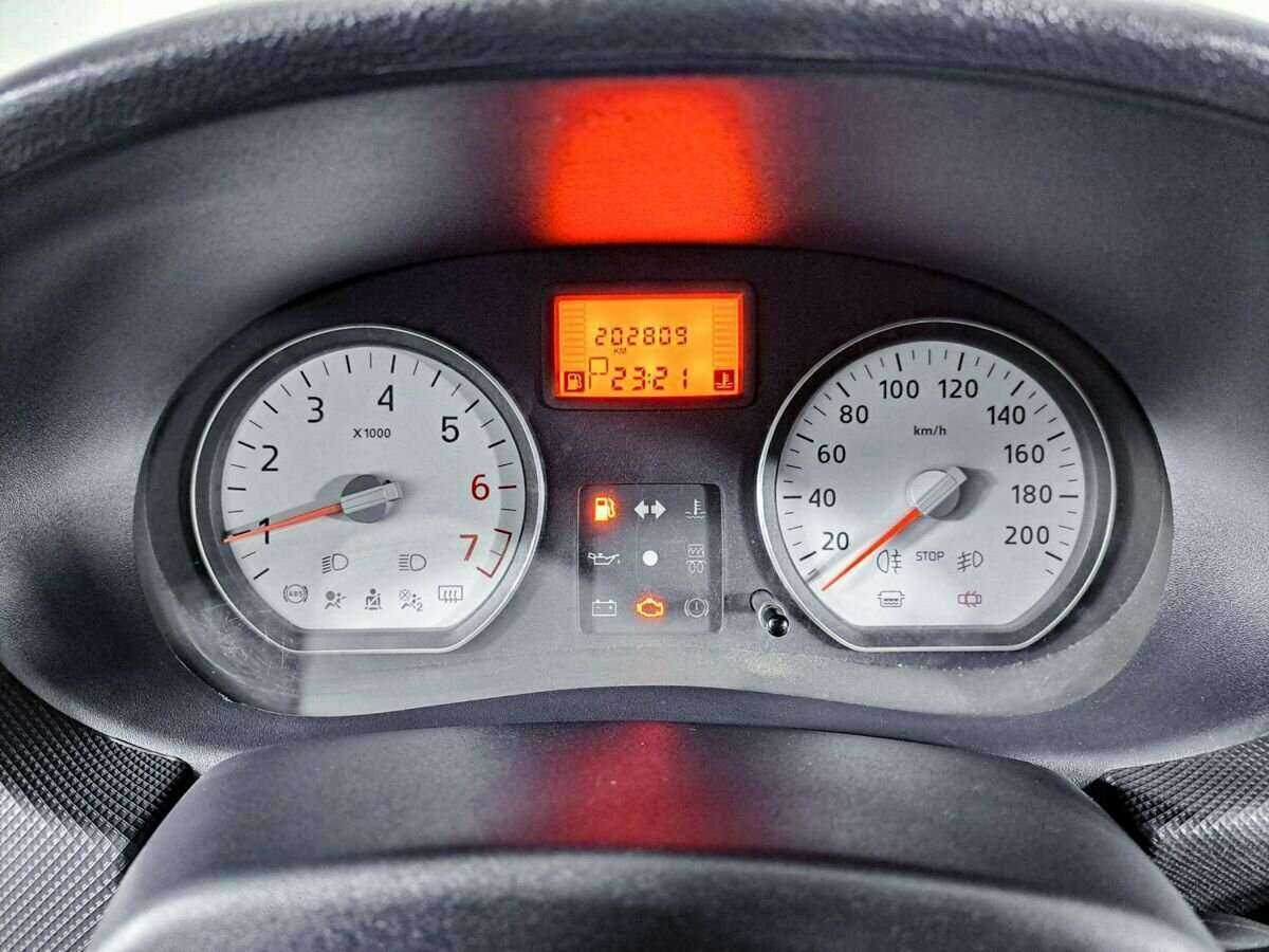 Renault Logan 2011 года с пробегом. Фото: #10