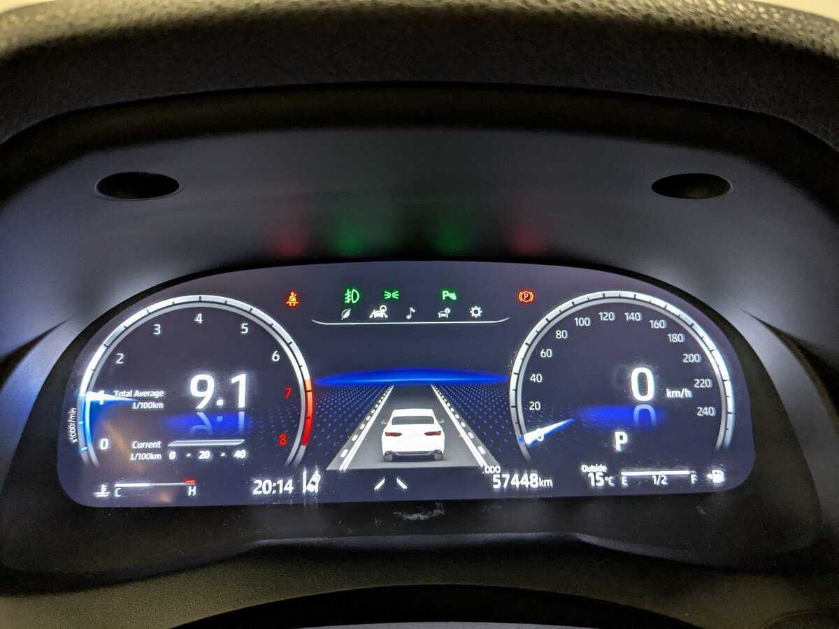 Toyota Camry 2022 года с пробегом. Фото: #12