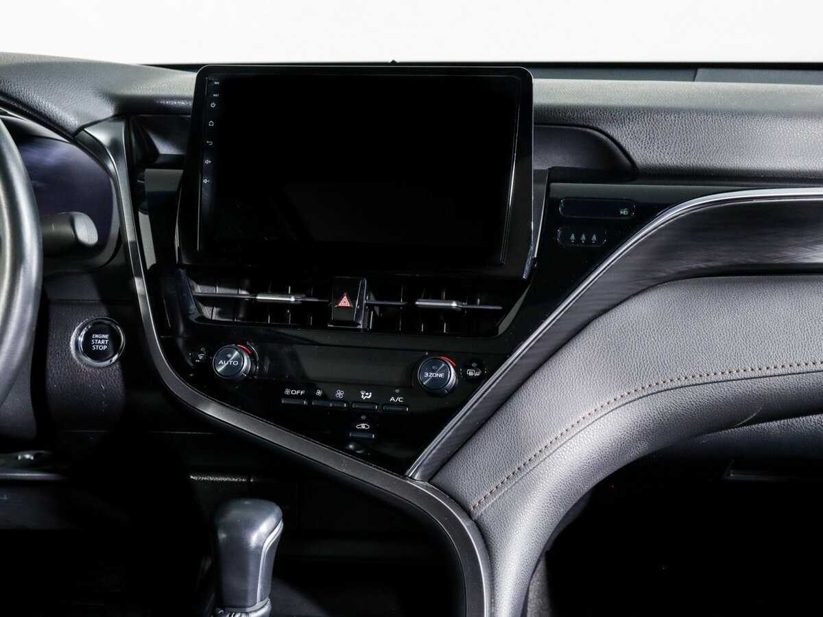 Toyota Camry 2023 года с пробегом. Фото: #12