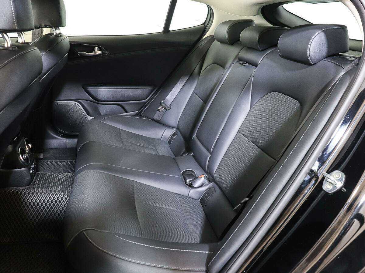 Kia Stinger 2023 года с пробегом. Фото: #9