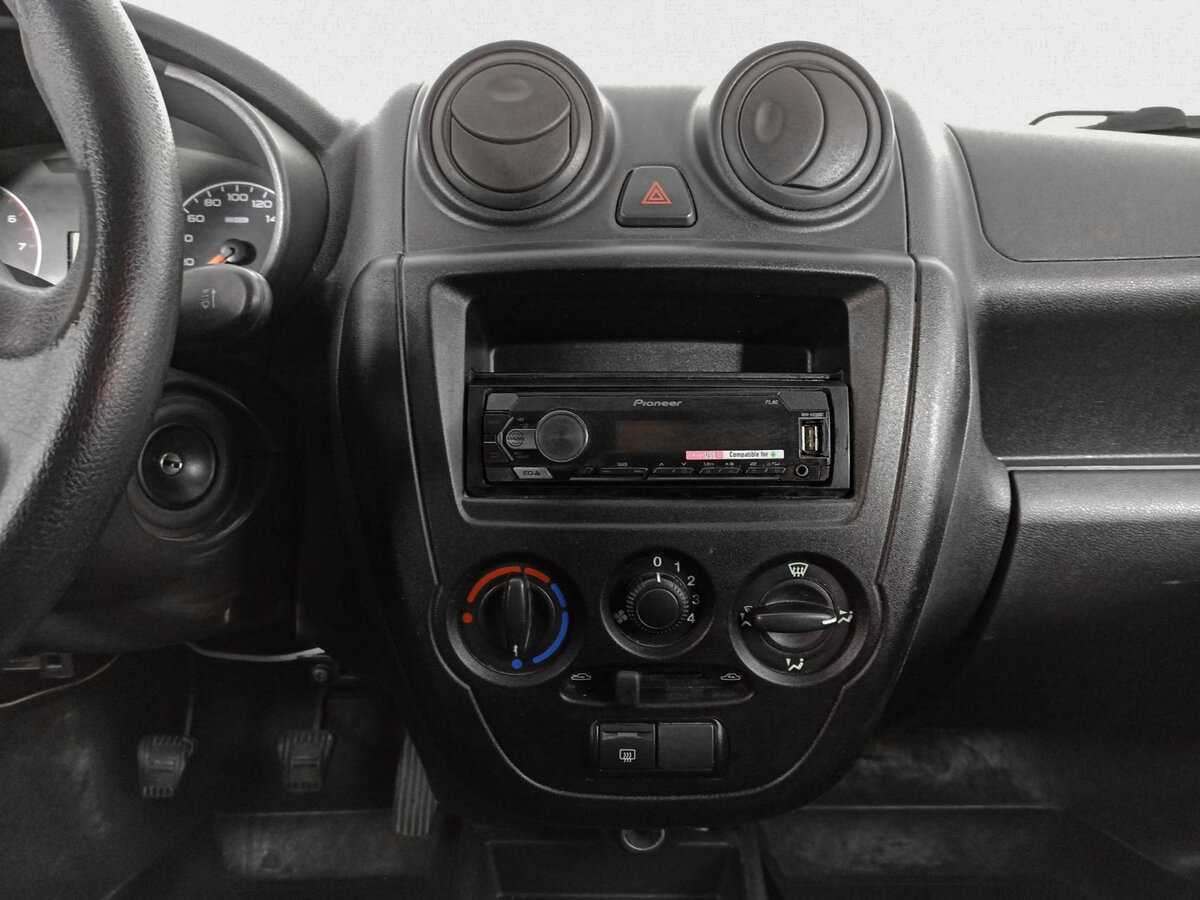 Lada (ВАЗ) Granta 2012 года с пробегом. Фото: #12