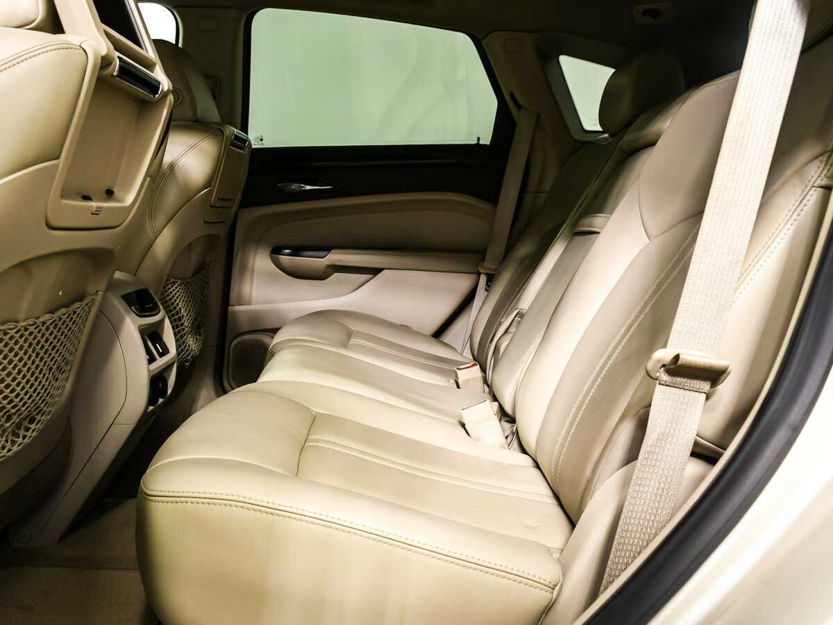 Cadillac SRX 2013 года с пробегом. Фото: #12