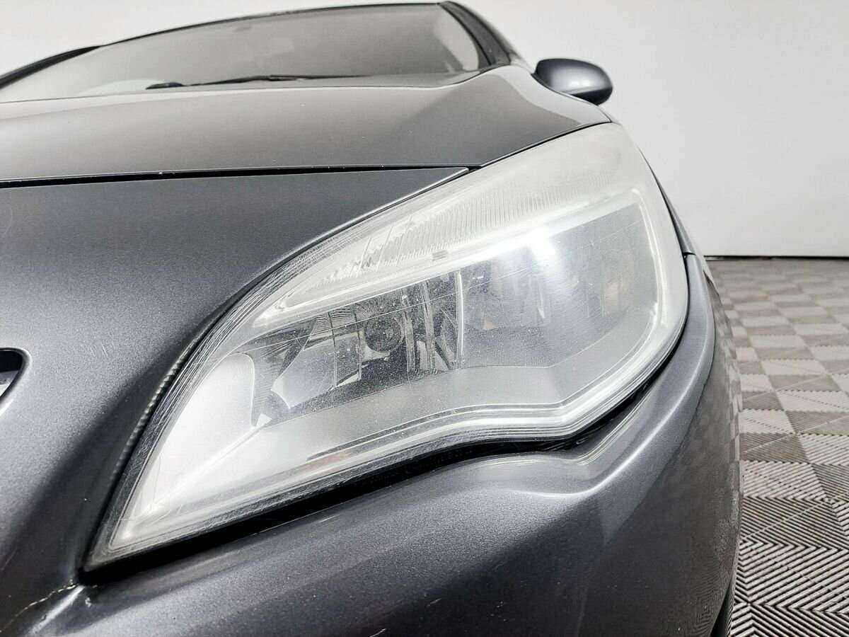 Opel Astra 2011 года с пробегом. Фото: #16