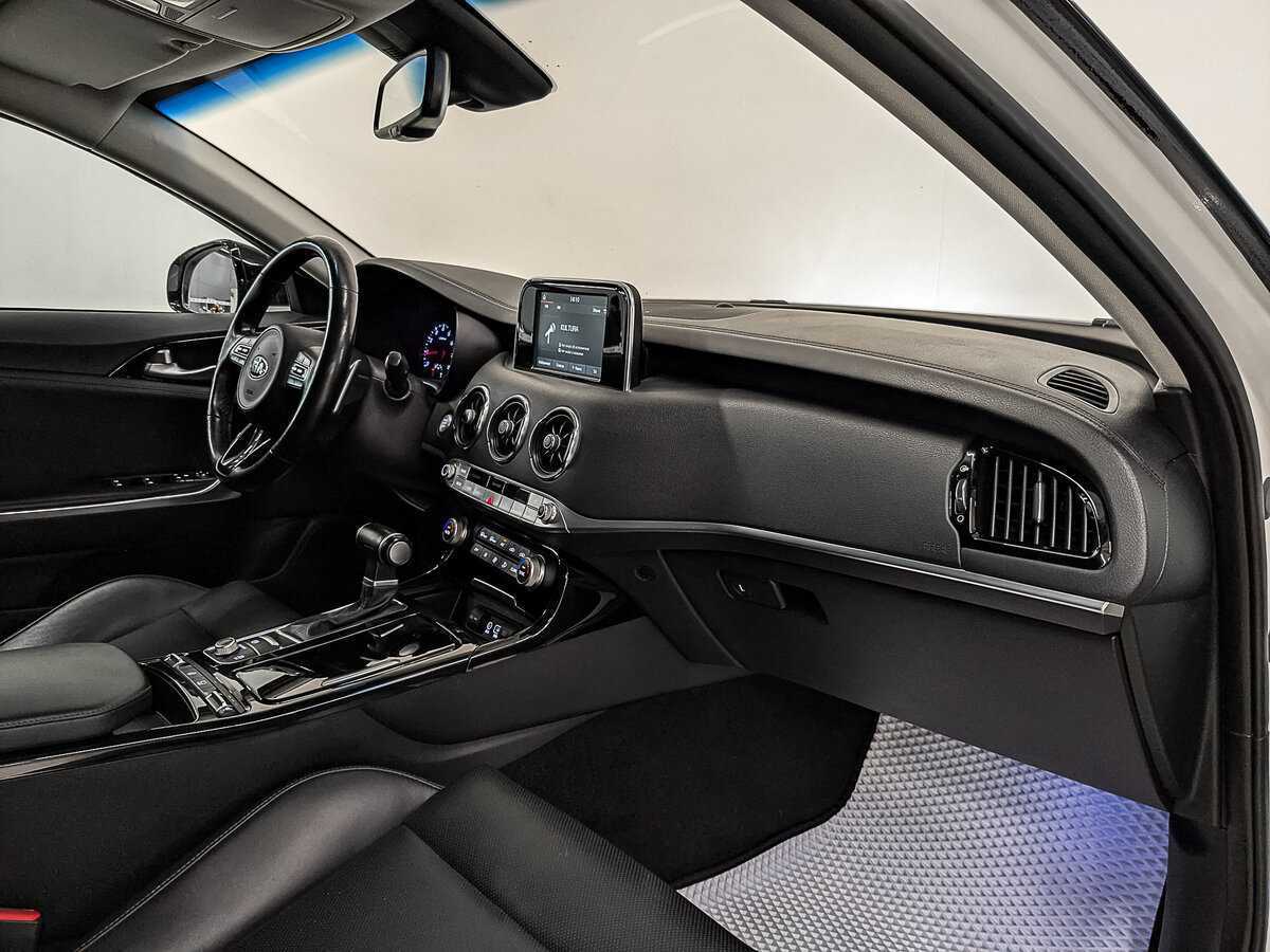 Kia Stinger 2019 года с пробегом. Фото: #10
