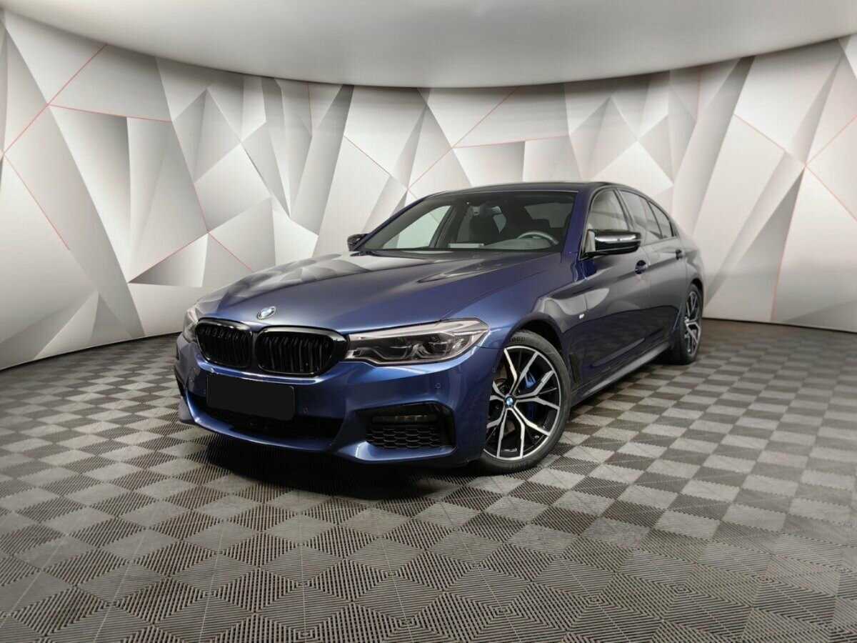 BMW 5 серии 2018 года с пробегом. Посмотреть фото