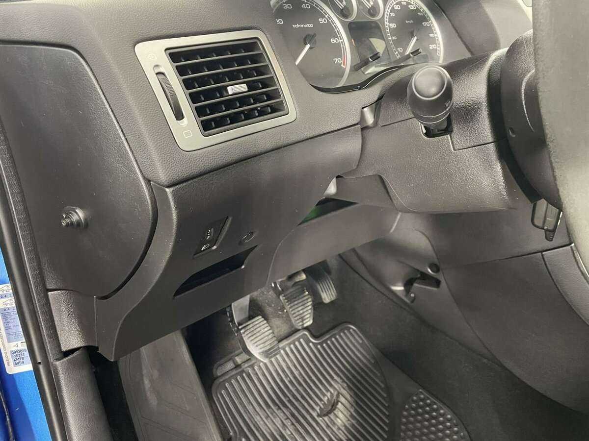 Peugeot 307 2004 года с пробегом. Фото: #8