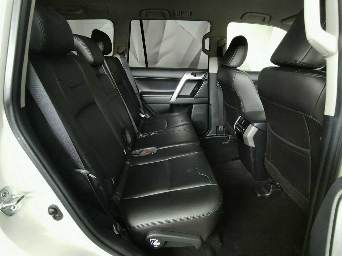 Toyota Land Cruiser Prado 2020 года с пробегом. Фото: #11