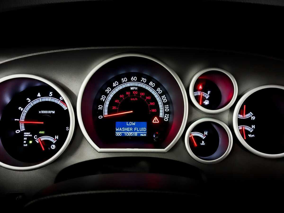 Toyota Sequoia 2013 года с пробегом. Фото: #12