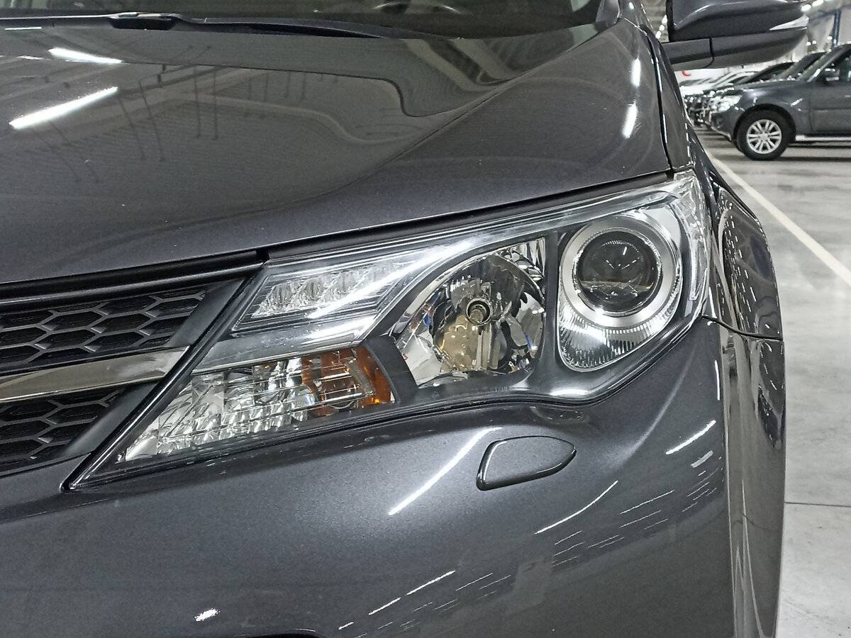 Toyota RAV4 2013 года с пробегом. Фото: #16