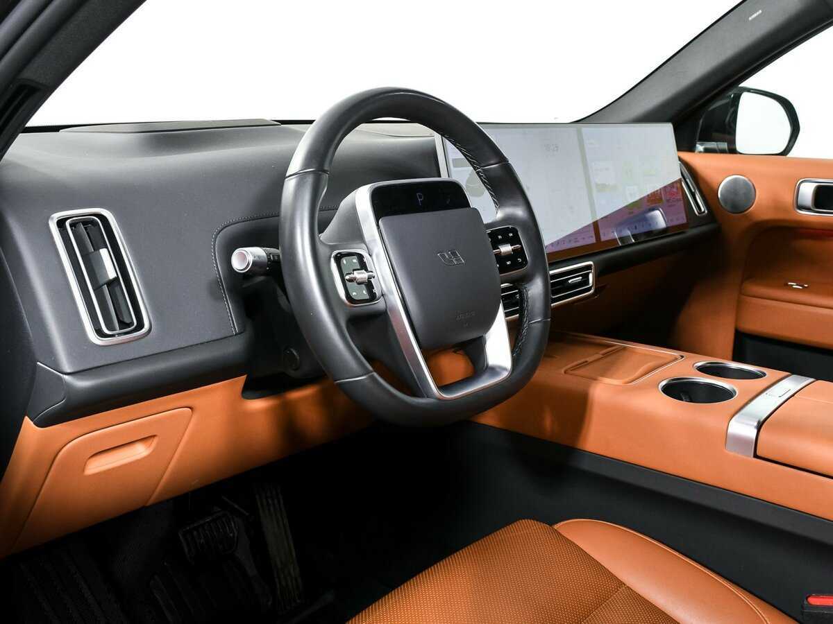 LiXiang L7 2023 года с пробегом. Фото: #10