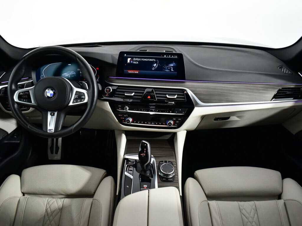 BMW 5 серии 2019 года с пробегом. Фото: #11