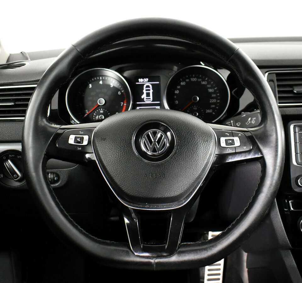 Volkswagen Jetta 2016 года с пробегом. Фото: #6