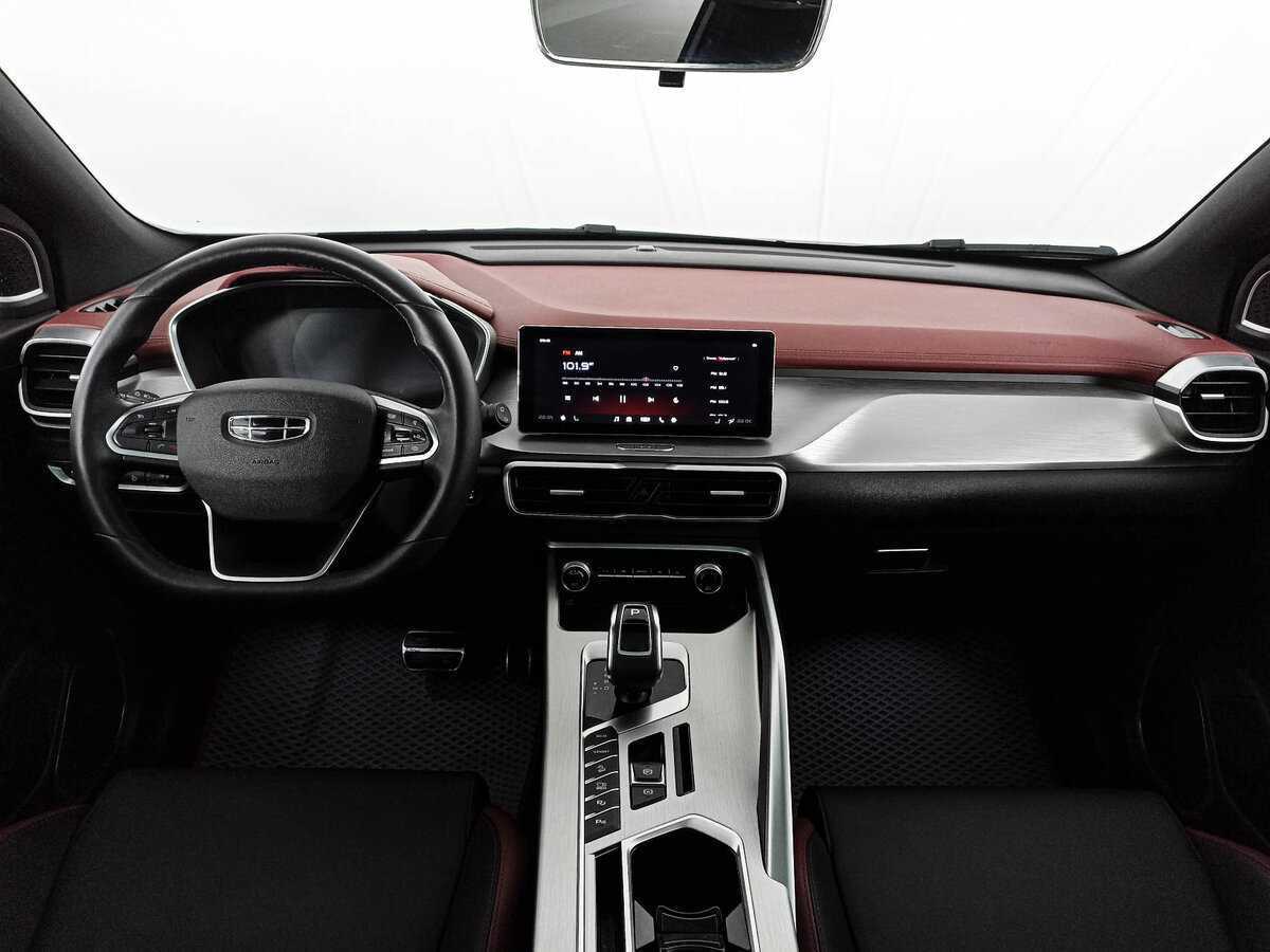 Geely Coolray 2022 года с пробегом. Фото: #10