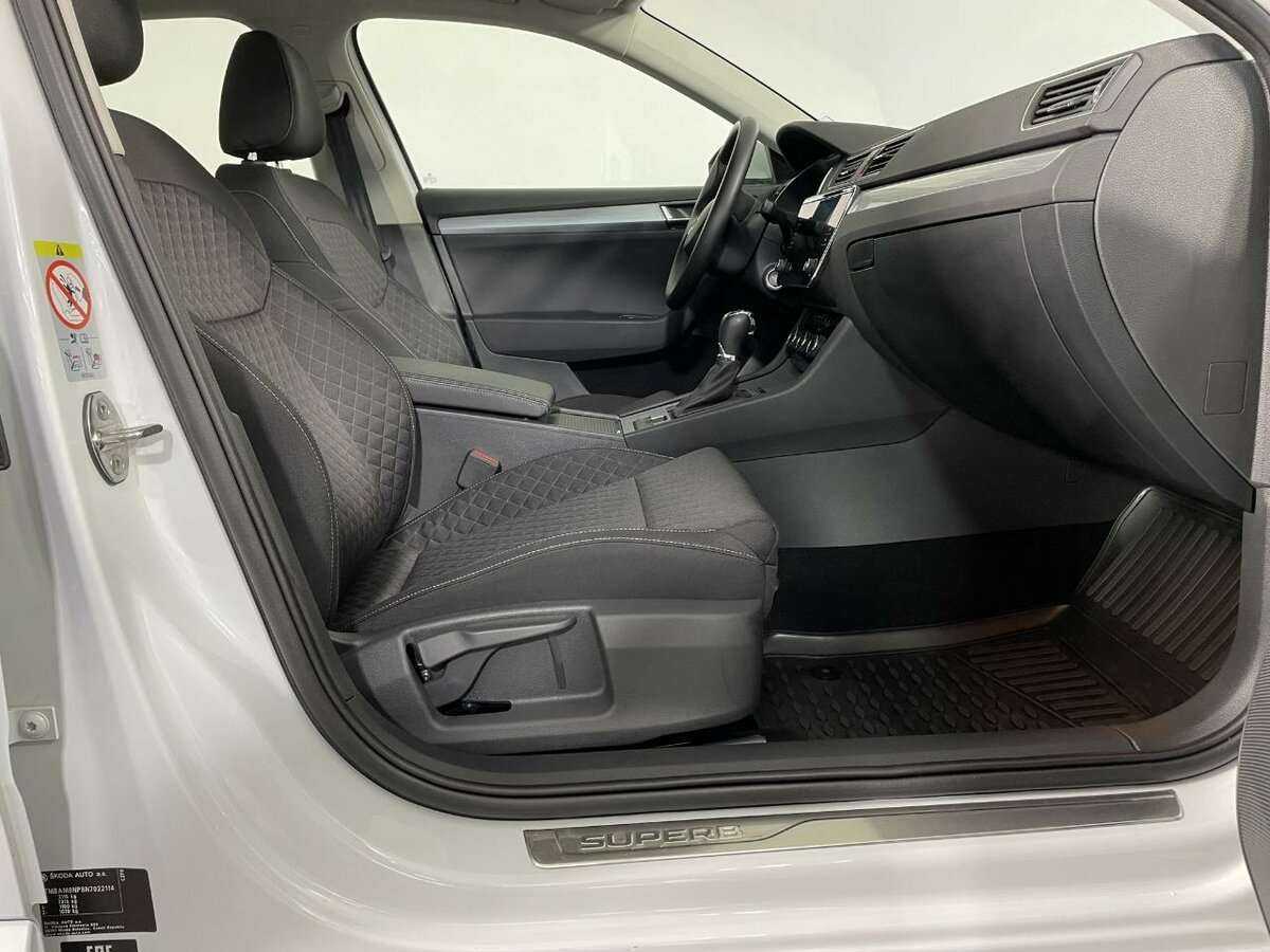 Skoda Superb 2021 года с пробегом. Фото: #12