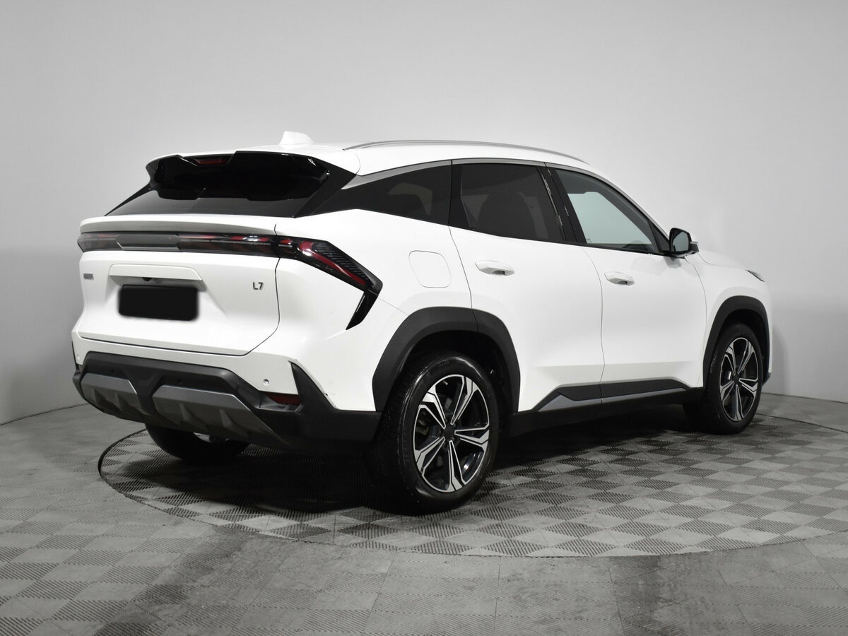 Geely Galaxy L7 2023 года с пробегом. Фото: #4