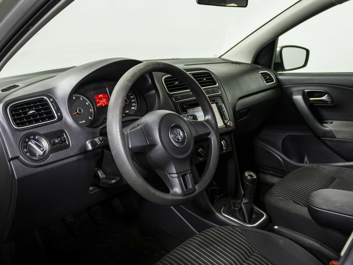 Volkswagen Polo 2011 года с пробегом. Фото: #8