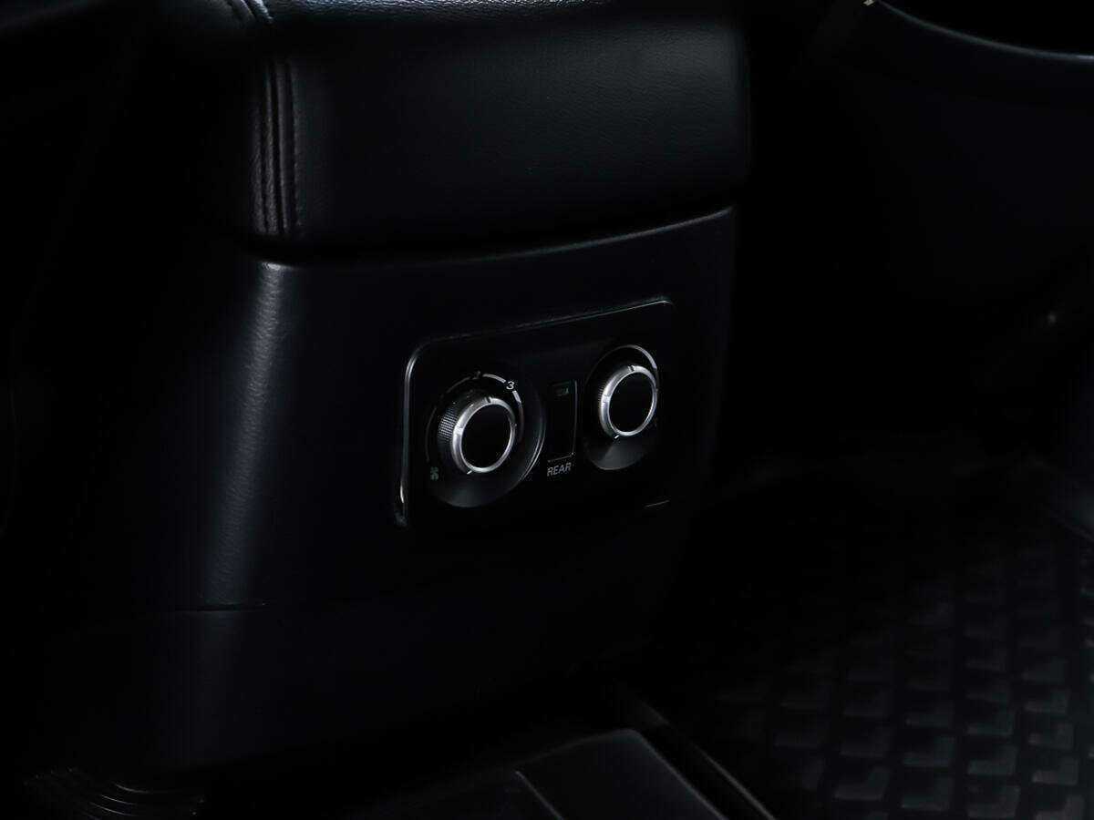 Mitsubishi Pajero 2010 года с пробегом. Фото: #14