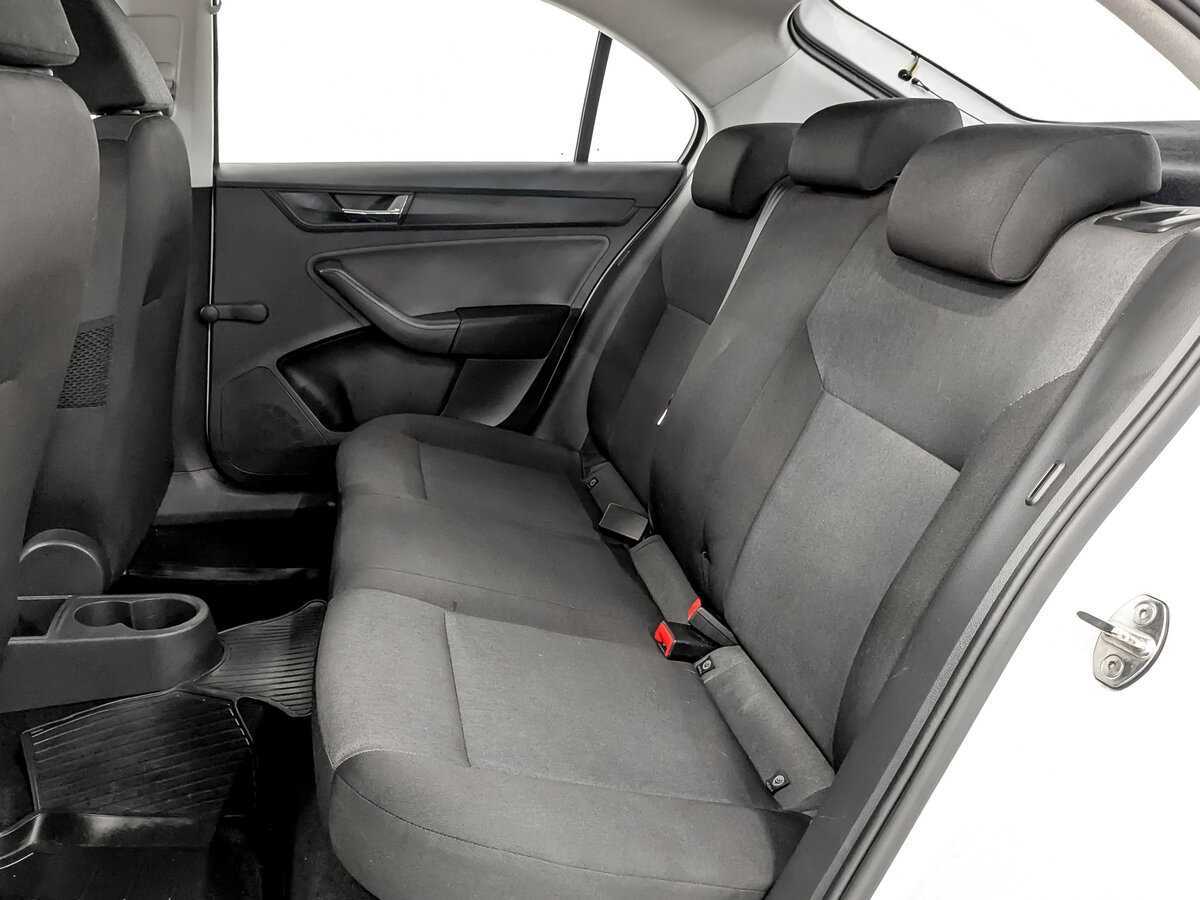 Skoda Rapid 2017 года с пробегом. Фото: #11