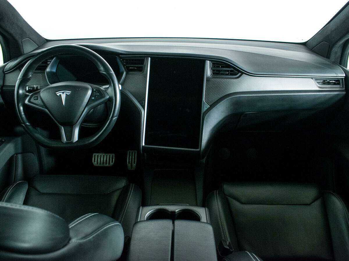 Tesla Model X 2018 года с пробегом. Фото: #11
