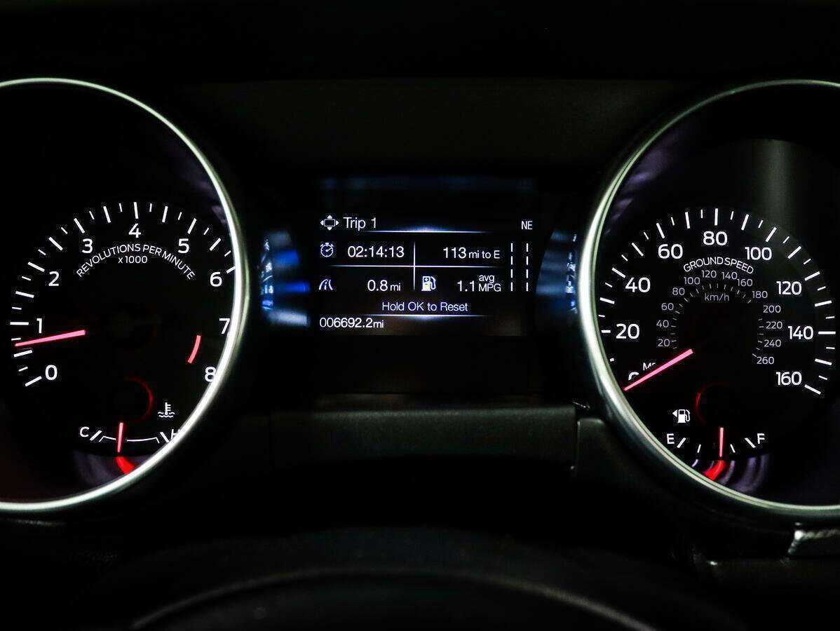 Ford Mustang 2022 года с пробегом. Фото: #10