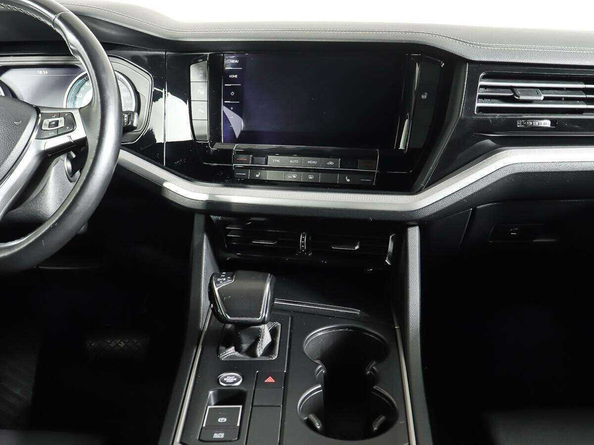 Volkswagen Touareg 2019 года с пробегом. Фото: #13